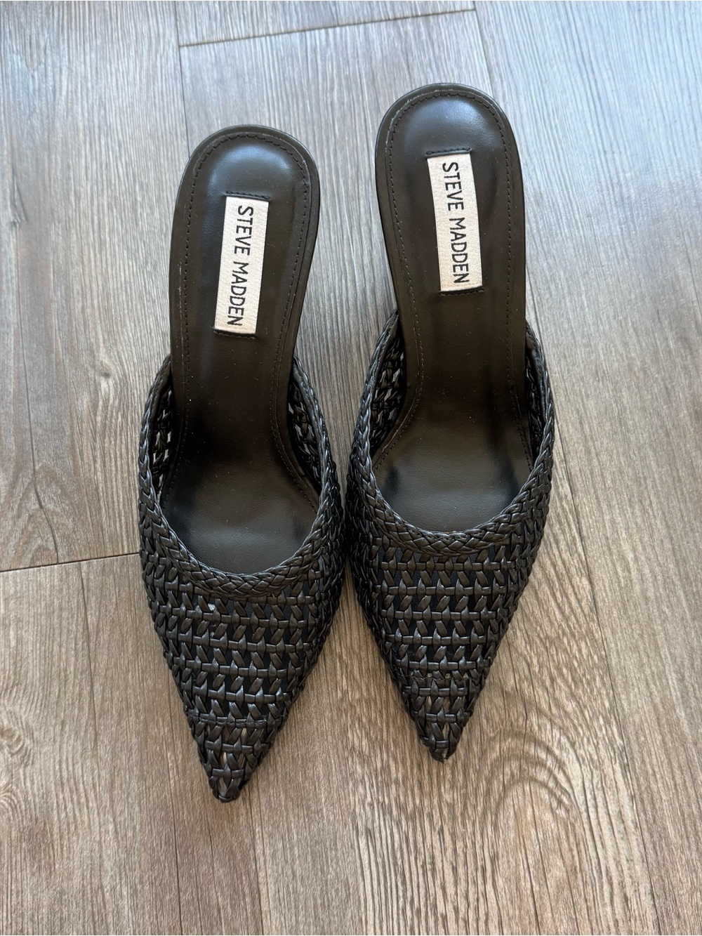 Steve Madden: Black Woven Pointed-Toe Mule